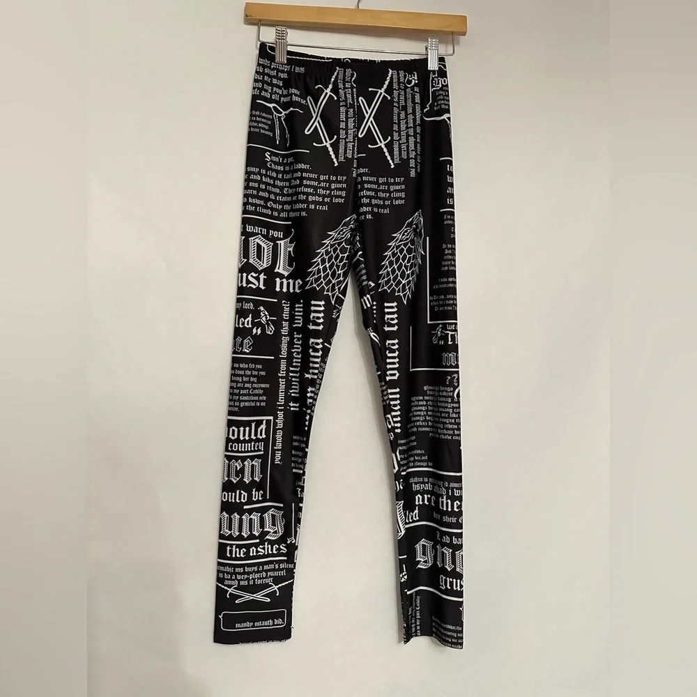 Game of Thrones Littlefinger Lord Baelish Quotes Leggings Black White One Size - Picture 6 of 11